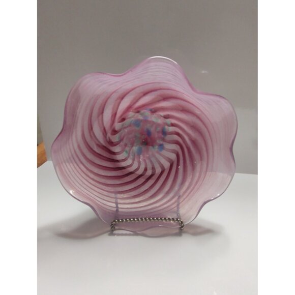 Bermuda Glass Blowing Ltd. Ruffled Edge Swirl Pattern Hand Blown Candy Bowl - Picture 10 of 12